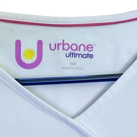 Urbane Scrub Top and Heart + Soul T Shirt White Black XS - Picture 10 of 16